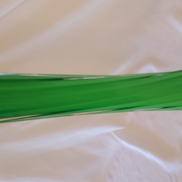 16" Electric Green Swirl Vase 💚 - Picture 6 of 10